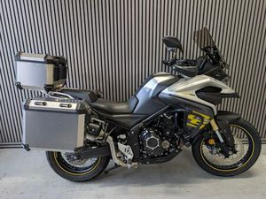 VOGE DS 525 X TOURER ADVENTURE BIKE 2025 BIKES ONLY 7 MONTHS OLD. 2K MILES