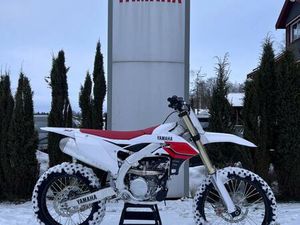 YAMAHA YZ250F 70TH ANNIVERSARY EDITION OMGÅENDE LEVERANS