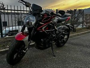 MV AGUSTA BRUTALE 800 RR
