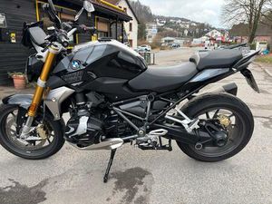 719 BMW MOTORRAD BLACK EDITION R1250R TRIPLE BLACK EXKLUSIVE