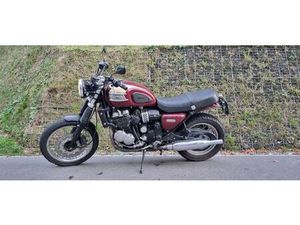 TRIUMPH THUNDERBIRD 900