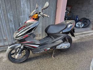 YAMAHA AEROX 50