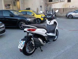 PIAGGIO BEVERLY 400 ANNO 2021 BIANCO
