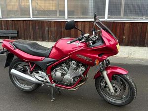 YAMAHA XJ 600 DIVERSION MOTORRAD RJ01