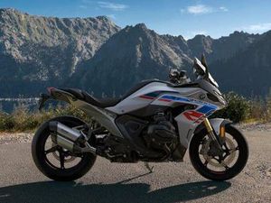 BMW R 1300 RS 'PERFORMANCE' JUBILÄUMSANGEBOT '50 JAH