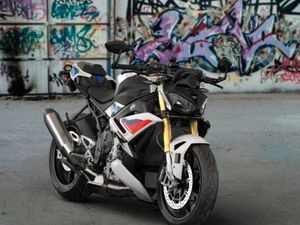 BMW S 1000 R 2025 + M-PAKET + KOMFORT- + DYNAMIK-PAK