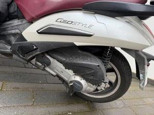 SCOOTER 300 GEOPOLIS