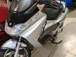 PIAGGIO X 8 200