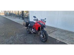 DUCATI MULTISTRADA V2 RED