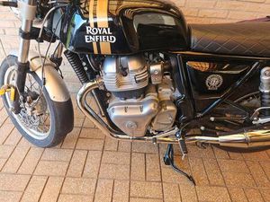 ② ROYAL ENFIELD GT 650
