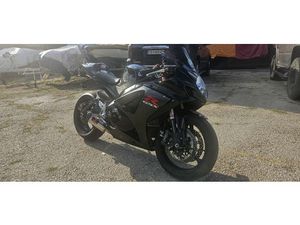 SUZUKI GSXR 1000 →