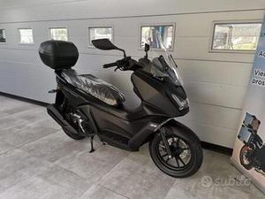 KYMCO X-TOWN 125I SKYTOWN 125I