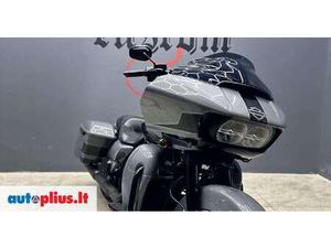 HARLEY-DAVIDSON ROAD GLIDE 1860 CC, CHOPPERS / CRUISERS / CUSTOM