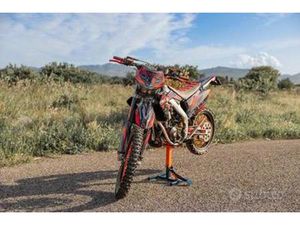 HM 50 SIX-COMPETITION