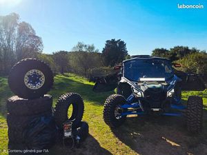 CAN-AM MAVERICK X3 TURBO RR – 200 CH – PARFAIT ÉTAT – OPTIONS & REMORQUE PLATEAU OPTIONS SUP