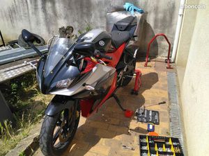 MOTO YZF 125 R