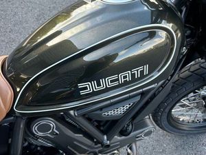 DUCATI SCRAMBLER 800