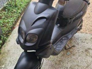 SCOOTER PEUGEOT TREKKER