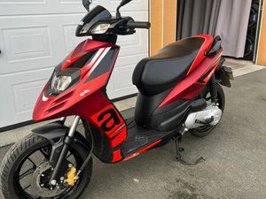 SCOOTER APRILIA SR MOTARD