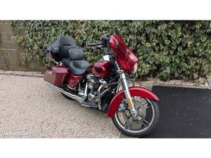 HARLEY DAVIDSON STREET GLIDE ST