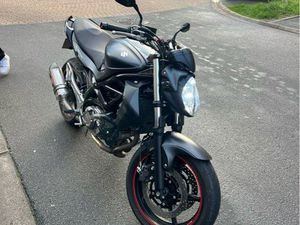 SUZUKI GLADIUS 650 ABS