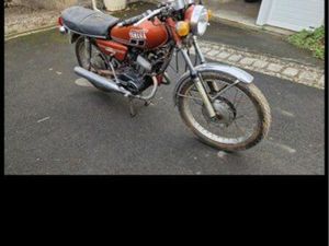 YAMAHA RD 125 1977