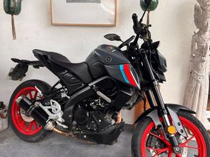 YAMAHA MT-125 (2020) - ÉTAT IMPECCABLE - LIGNE ARROW (AVEC POT D’ORIGINE NEUF AUSSI)