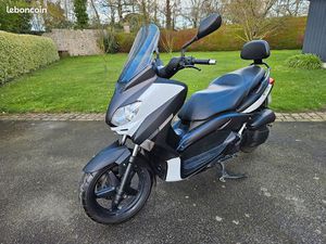 SCOOTER YAMAHA X MAX 125