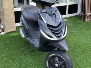 ZIP 2000 50CC OP BROM — SCOOTERS | PIAGGIO — MARKTPLAATS