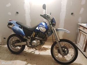 YAMAHA 600 TTR