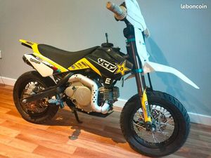 YCF 50 A 2022 LIMITED ÉDITION CROSS/SM