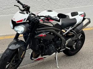 TRIUMPH SPEED TRIPLE 1050 RS – 2019