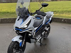 TITRE : ZONTES 368G - ÉTAT NEUF - 800KM - GARANTIE 2 ANS
