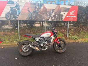 DUCATI SCRAMBLER 800