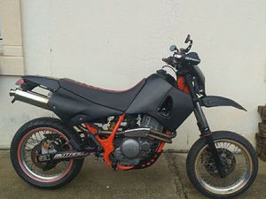 CAGIVA W16 600 CC SUPER MOTARD