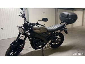 VENTE YAMAHA XSR 125 - 2025 - ETAT NEUF -140 KM