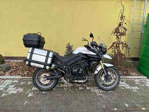 TRIUMPH TIGER 800 XR