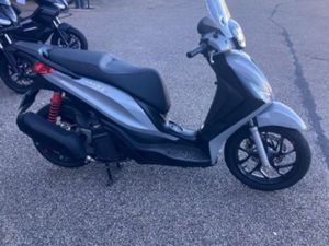PIAGGIO MEDLEY 125 S 2024 125 CM3 | SCOOTER | 200 KM | GRIS | 01250 CEYZERIAT