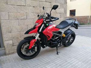 DUCATI HYPERSTRADA 939 ROSSO
