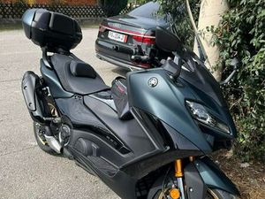 YAMAHA T-MAX 560 TECH MAX 562 CM3, 2023 GOD.