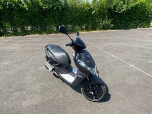 SCOOTER KISBEE BLACK ÉDITION