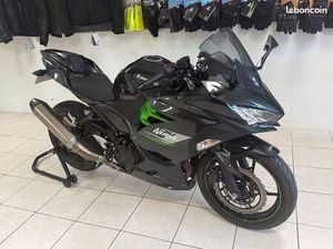 KAWASAKI NINJA 400