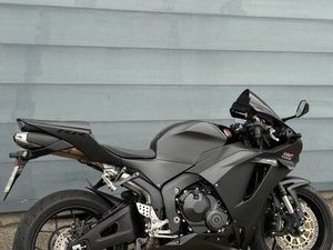 CBR 600 RR 2024