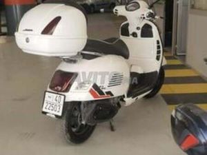 VESPA 300 GTS