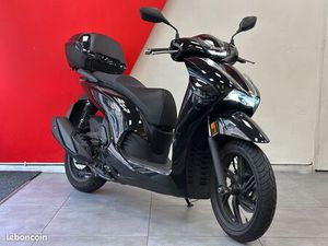 HONDA SH350 NOIR - TOP-CASE AVEC DOSSERET - GARANTI 02/2029