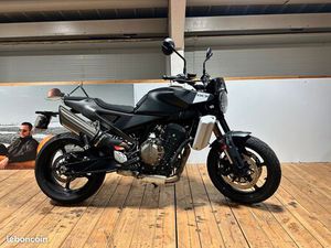 HUSQVARNA 801 SVARTPILEN