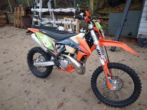 ② KTM EXC 250 TPI