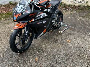 125 YZF R URGENT