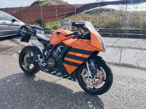 KTM - RC8