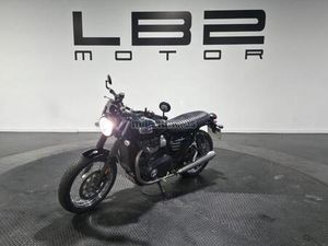 TRIUMPH - STREET TWIN